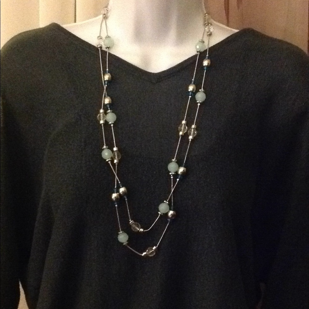 WHBM - NWOT Slvr tone long chain multi color stone